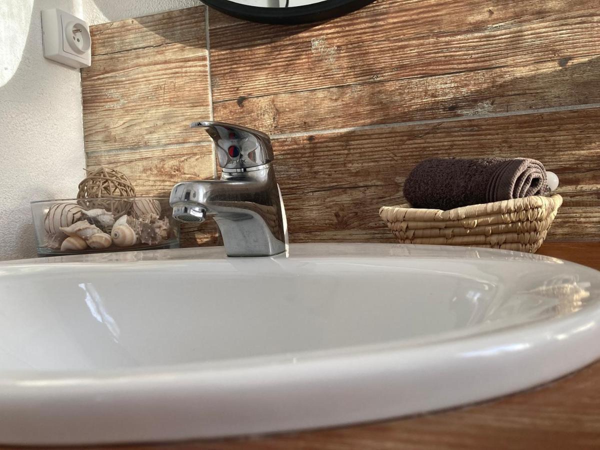 Hotel Chateau Marith - Etablissement Climatise Avec Piscine Clairac  Exterior foto